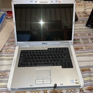 Dell Inspiron E1505 Laptop (Parts or Repair Only) Centrino Duo‎ WM3945ABG